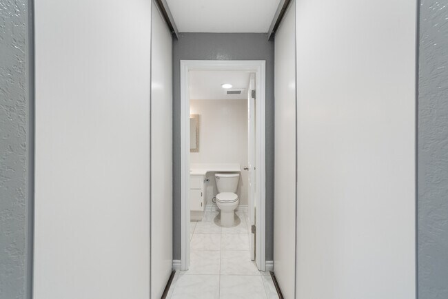 Building Photo - 20702 El Toro Rd