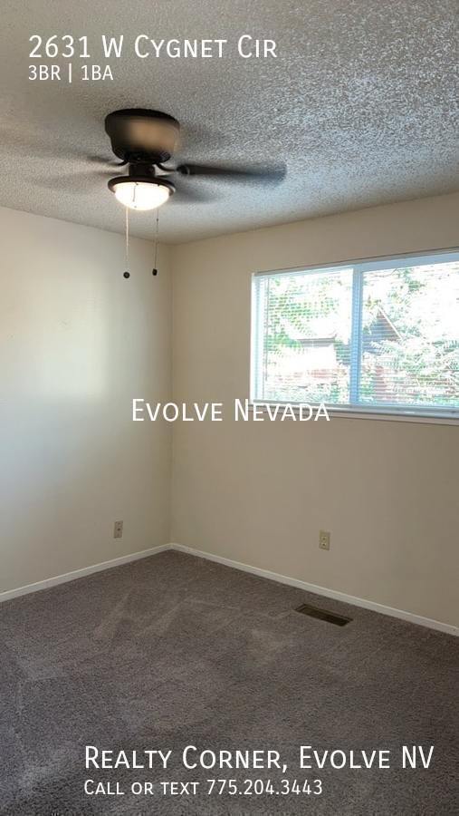 Building Photo - Cute and Comfy 3-Bed, 1-Bath Duplex in Spa...