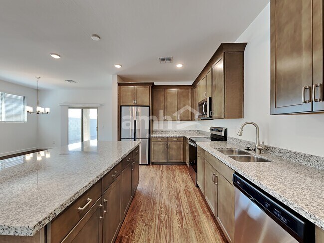 Building Photo - 4214 S 105th Dr