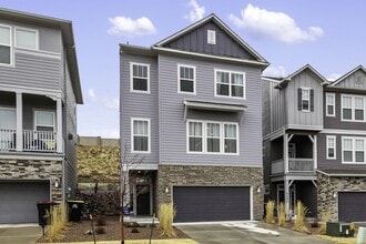 Building Photo - 4474 Peak Crst Vw