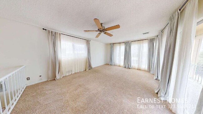 Building Photo - 4535 San Blas Ave