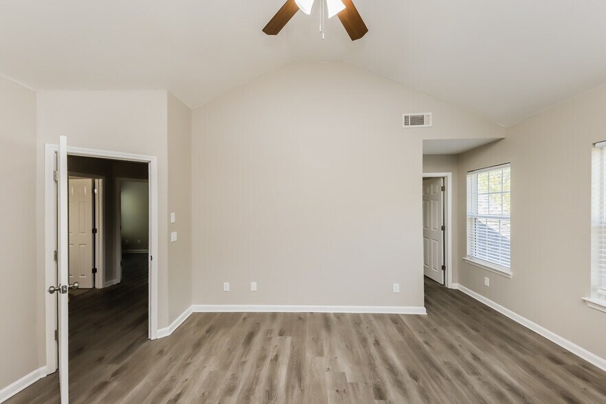 Building Photo - 4806 Brookwood Pl