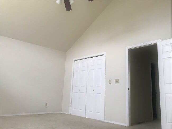Building Photo - 305 Carmel Valley Way