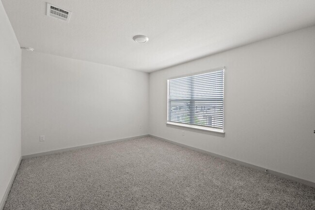 Building Photo - 7404 Sagira Path