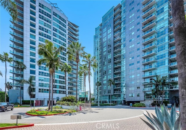 Primary Photo - 13600 Marina Pointe Dr
