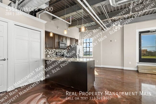 Building Photo - E&B Brewery’s Eastern Market 3-Story Priva...