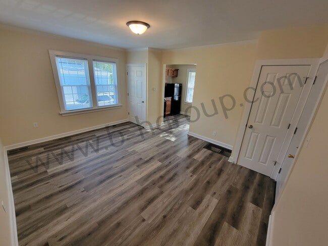 Building Photo - 6743 12th Ave