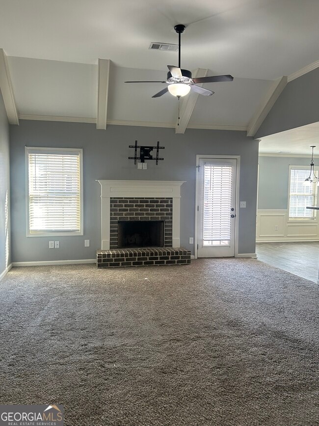 Building Photo - 149 Peak Ct.