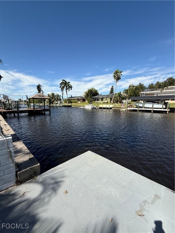 Building Photo - 711 SE 33rd Terrace