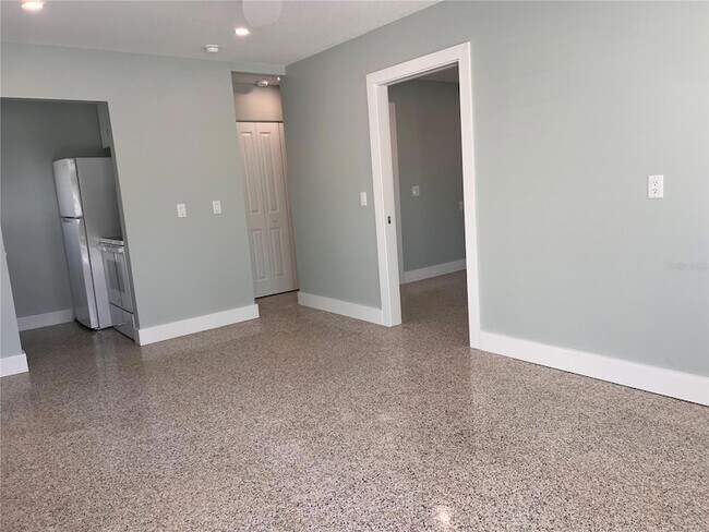 Building Photo - 40 82nd Ave