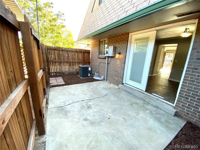 Building Photo - 7701 W Glasgow Pl