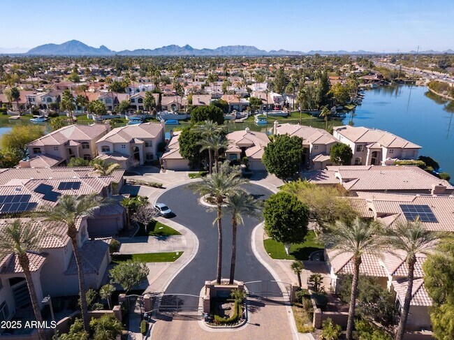 Building Photo - 10164 E Cochise Dr