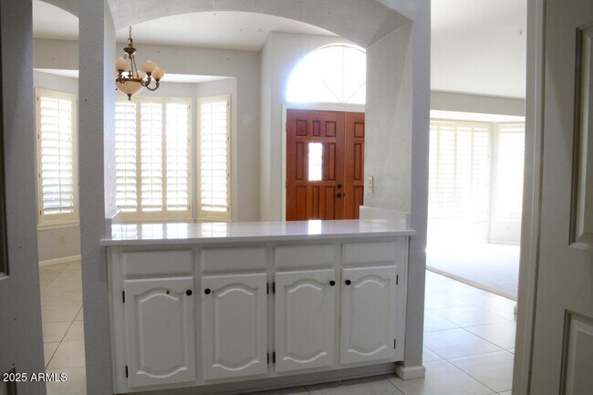 Building Photo - 9548 E Desert Trail