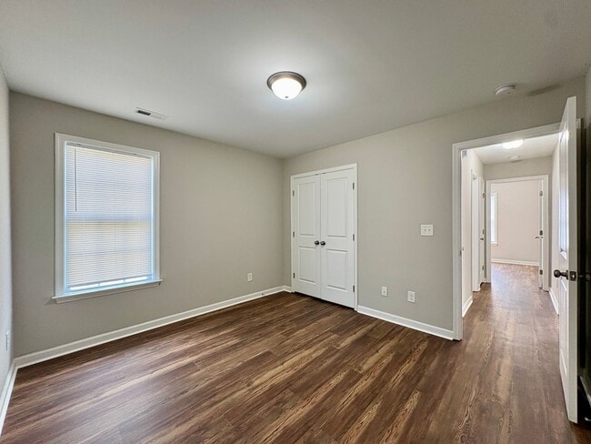 Building Photo - One Story 3 Bedroom 2 Bath Brand New