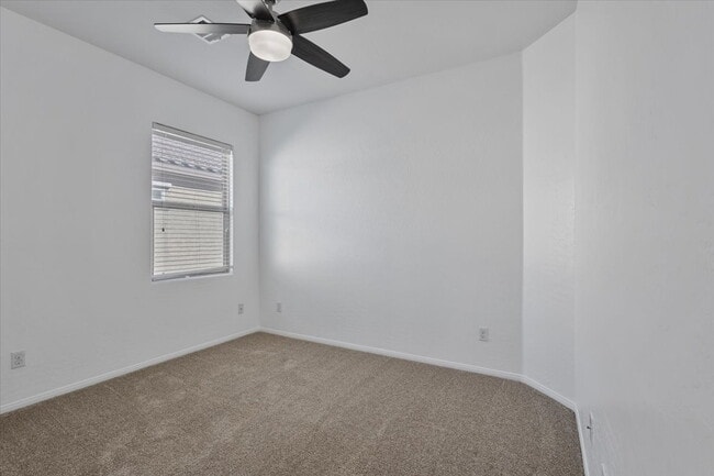 Building Photo - Gorgeous 4BR/2.5BA/2GA Two-Story Gem in Gated Community!