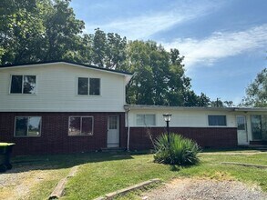 Building Photo - KY-150 Pembroke Oak Grove Rd