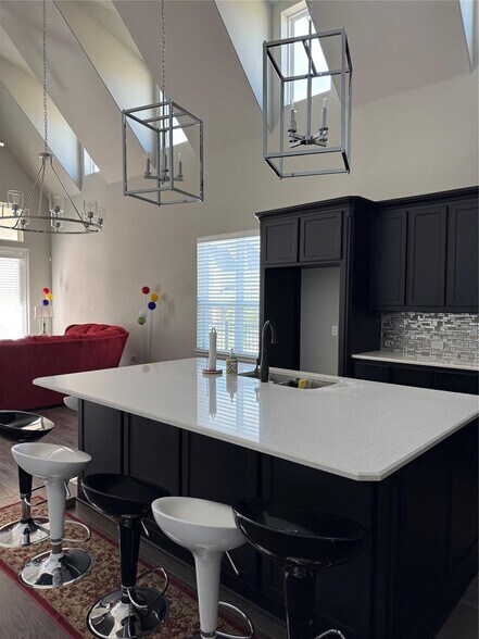 Building Photo - 6691 Titus Ln