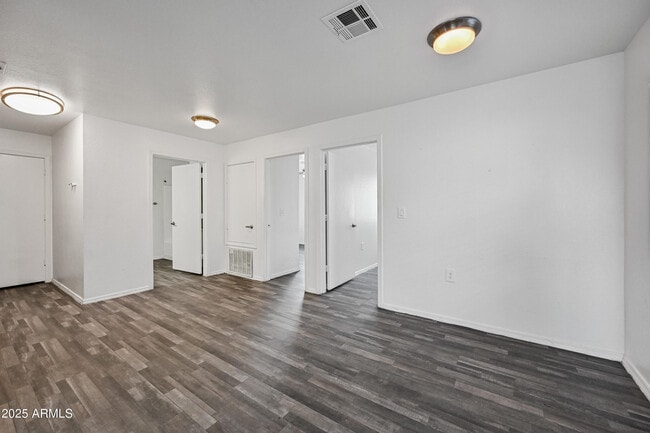 Building Photo - 3065 N 67th Ave
