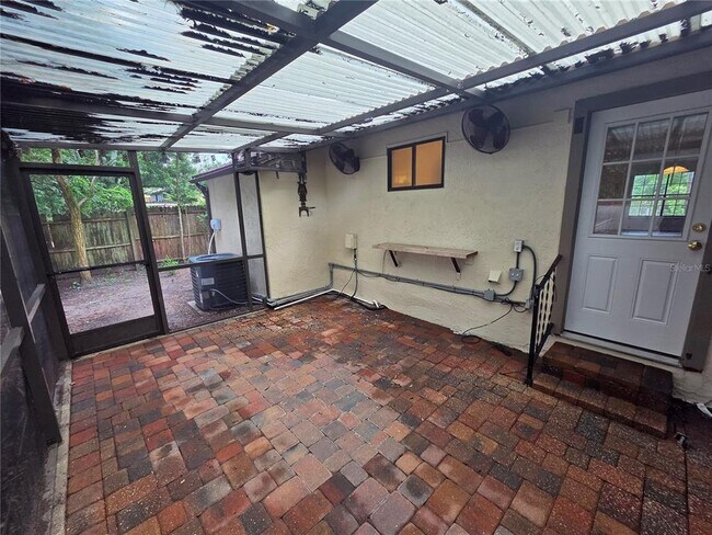Building Photo - 294 Lovell Ln