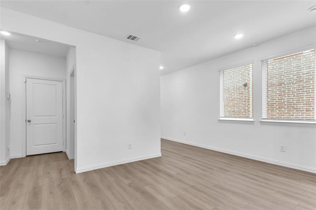 Building Photo - 2136 Sunnymede Dr