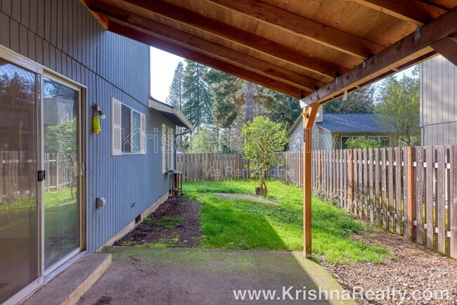 Building Photo - 9957 SW Scott Ct