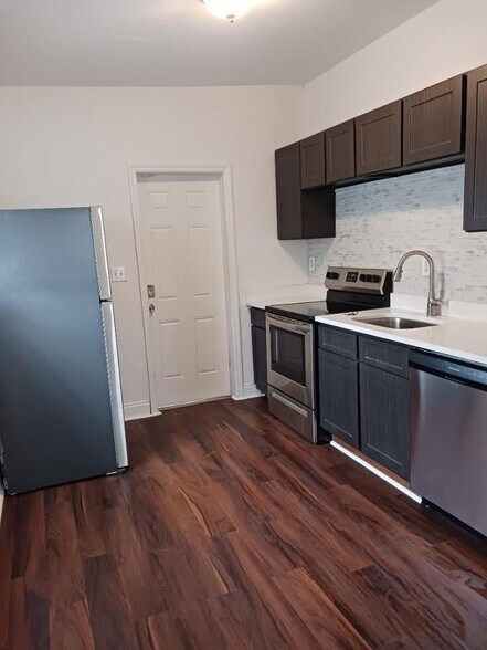 Building Photo - 495 NW 132nd St