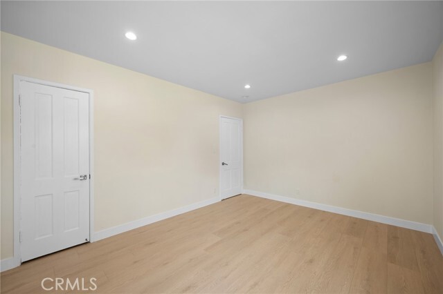 Building Photo - 1007 W Angeleno Ave