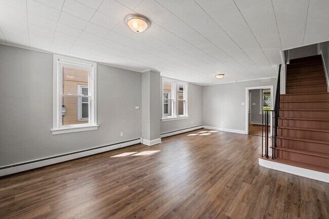 Building Photo - 1143 2nd St