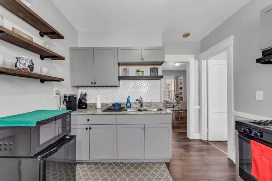 Building Photo - 1817 Mayview Ave