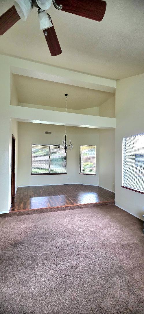 Building Photo - 1010 Nez Perce Dr