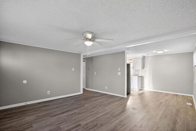 Building Photo - 47499 South Hampton Dr