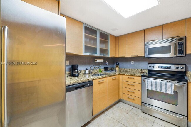 Building Photo - 3300 NE 192 St