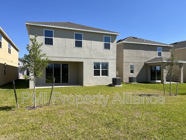 Building Photo - 14521 Crestavista Ave