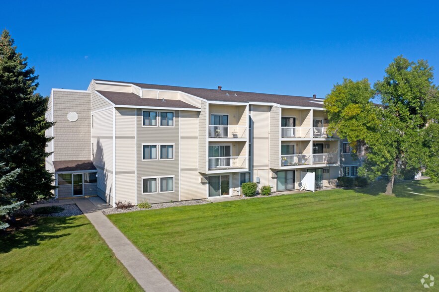 Building Photo - Windwood Estates