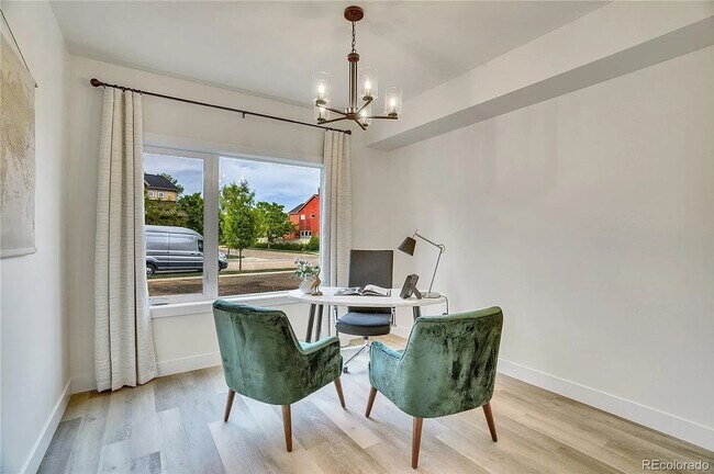 Building Photo - Luxury 2Bd/2Ba Corner Condo in Louisville