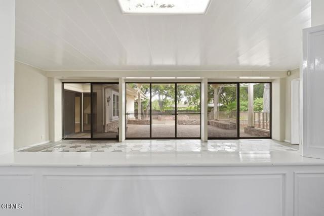 Building Photo - 568 Los Arboles Ln