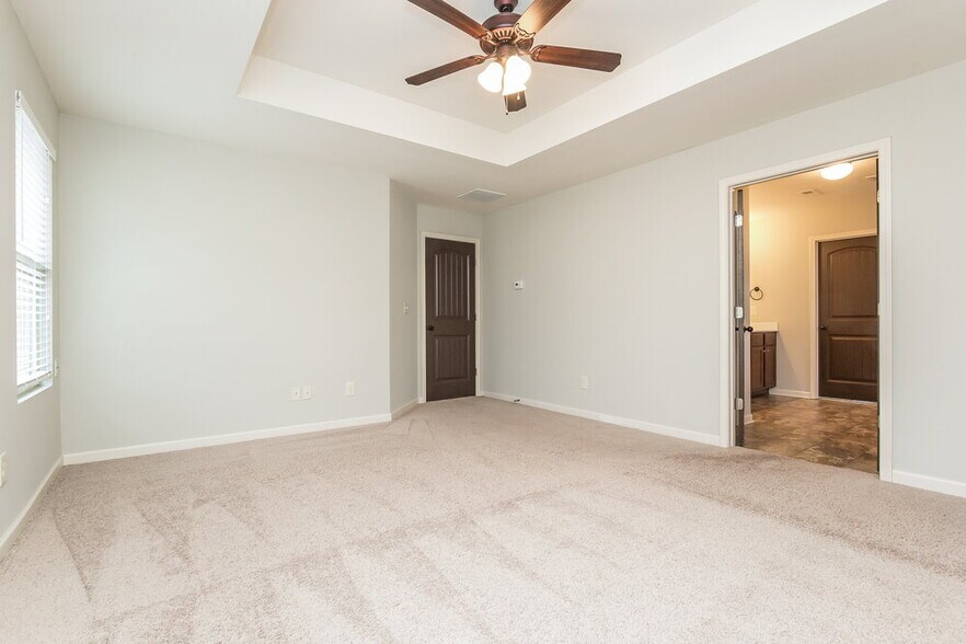 Building Photo - 441 Chandler Bluff Ct SE