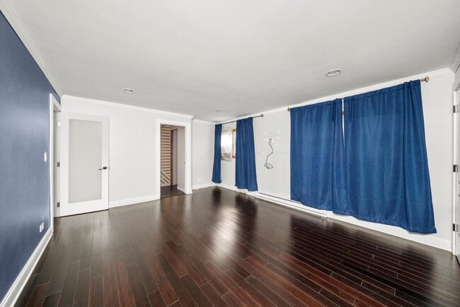 Building Photo - 4223 W 82nd St