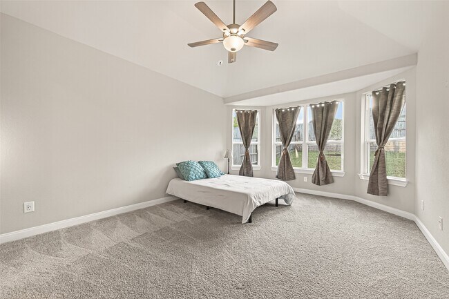 Building Photo - 17685 Martin Crk Ln