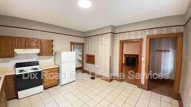 Building Photo - 808 Campbell Ave