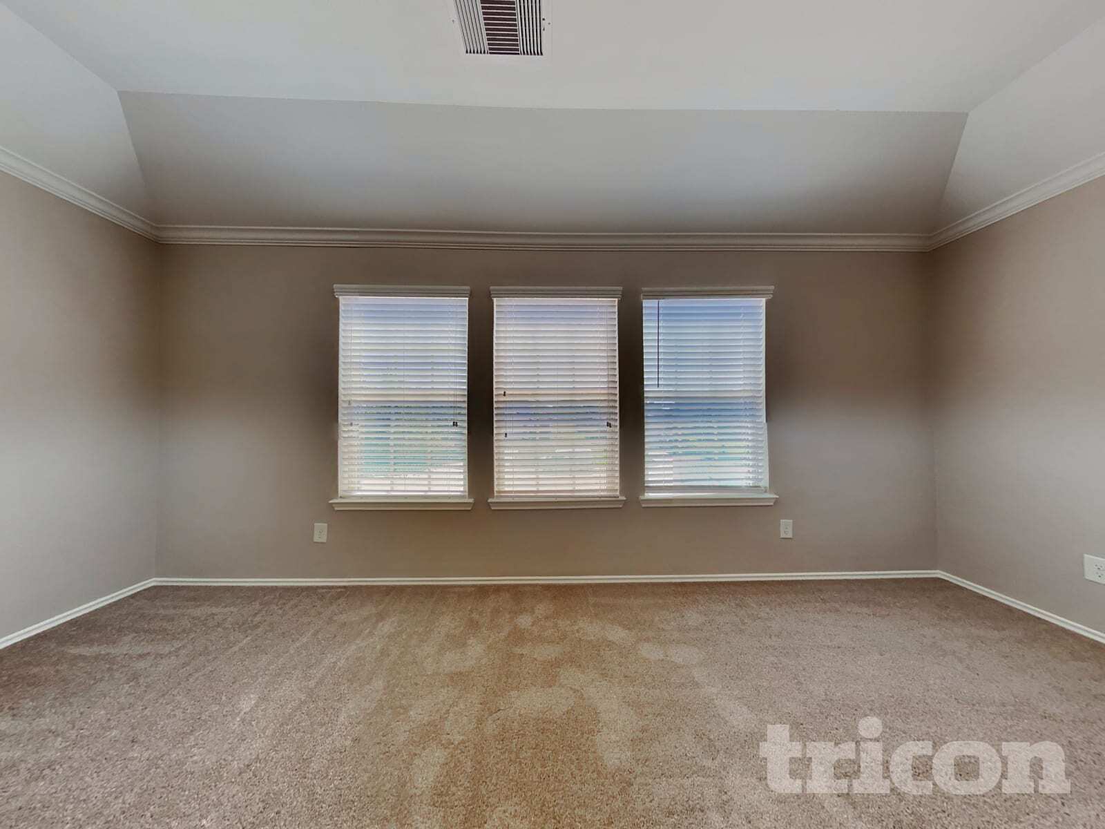 Building Photo - 17235 Hawks Landing Dr