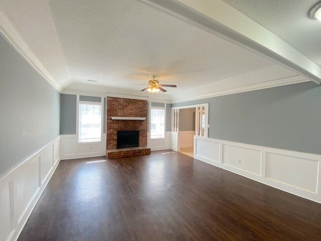 Building Photo - 8115 Kerry Dr