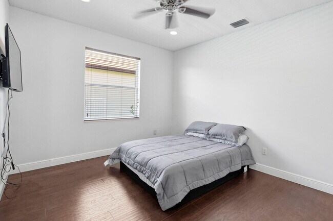 Building Photo - 21653 Marigot Dr