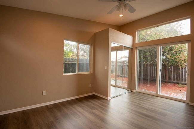 Building Photo - 4632 Finsen Ave