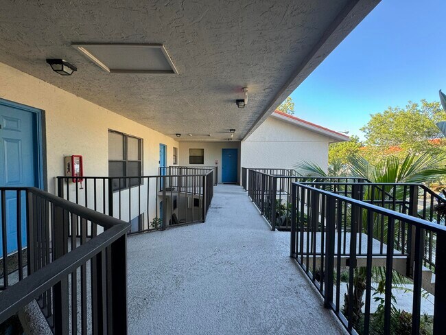Building Photo - 1541 Windorah Way