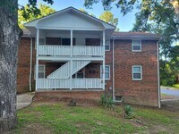 Building Photo - Apartment Close to Downtown Albemarle