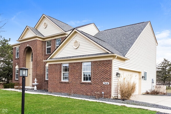 Building Photo - 344 W Columbine Ln