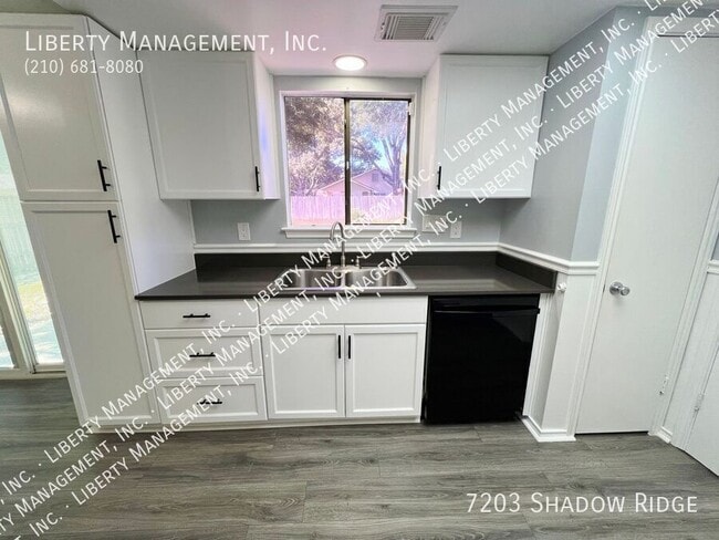 Building Photo - 7203 Shadow Ridge