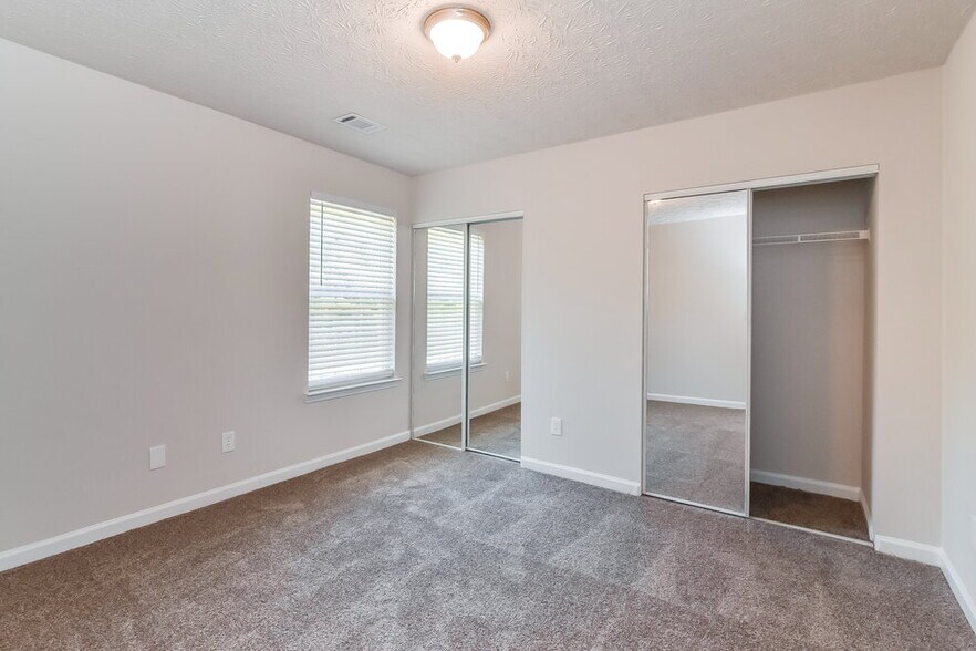 Building Photo - 626 Stonecrest Dr