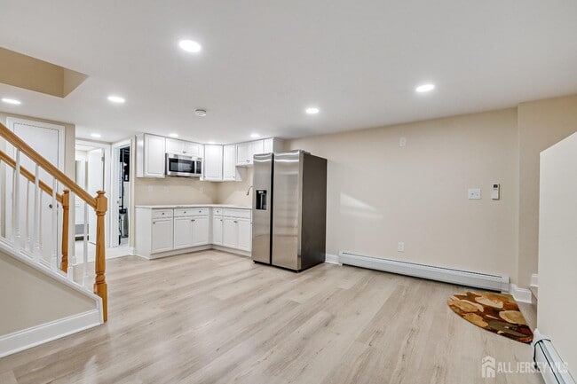 Building Photo - 92 Coleman St